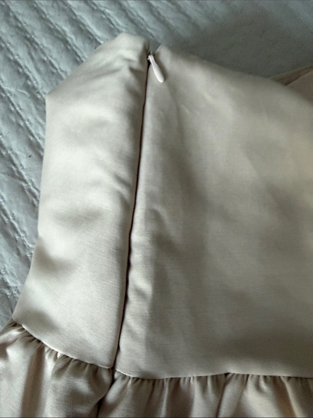 H&M Cream Mini Skirt w/Ruffle Creamy Beige Sz 4 ❤️ - Picture 9 of 9